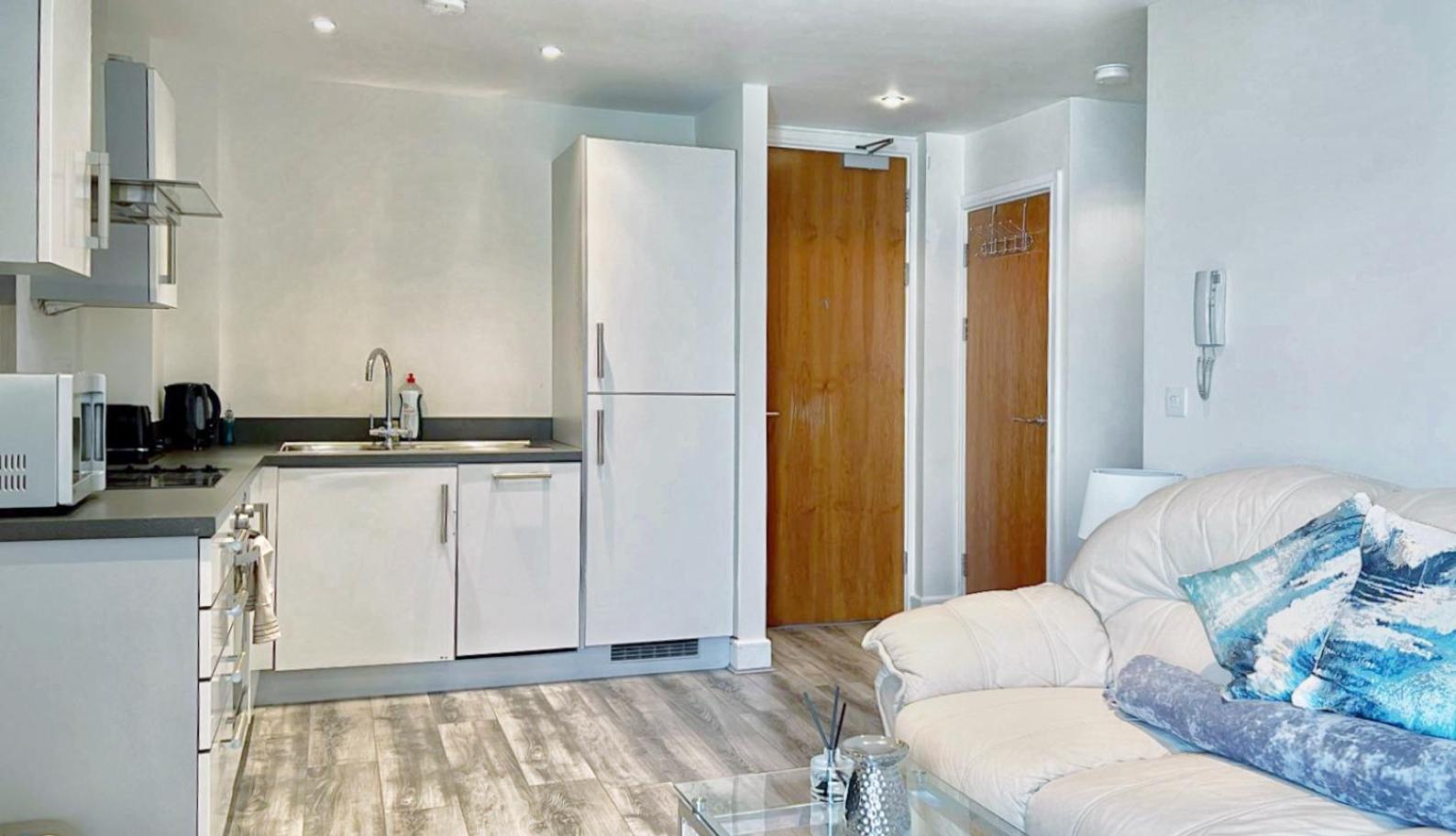 Seaview Boutique One-Bedroom Apt Swansea Exteriör bild