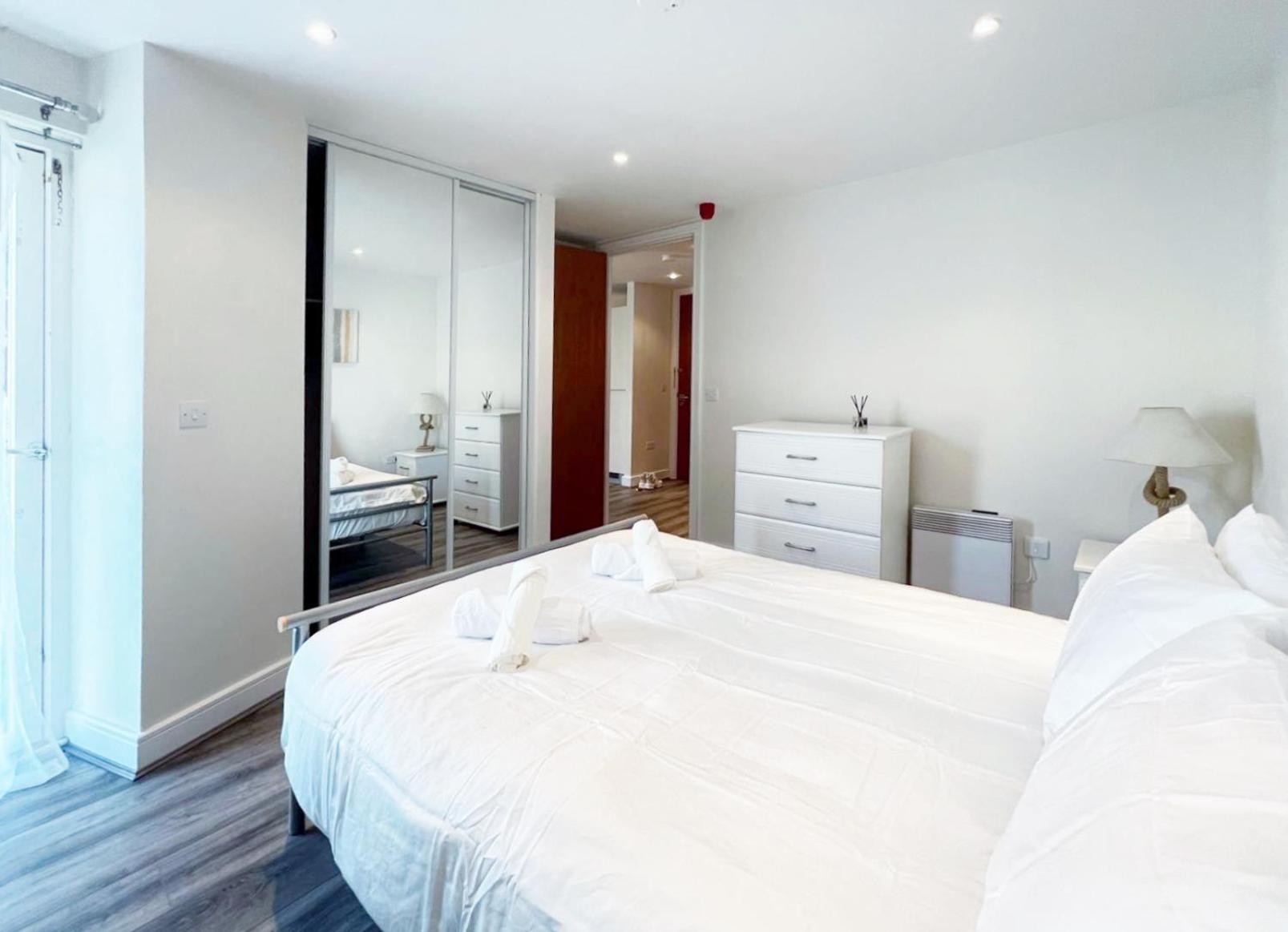 Seaview Boutique One-Bedroom Apt Swansea Exteriör bild